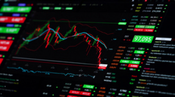 航运费飙升467%! 地缘冲突与制裁正在颠覆全球大