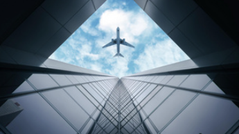 美国航空(AAL.US)与亚马逊(AMZN.US)洽谈机上WiFi合作