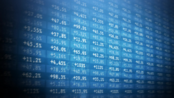 11月香港国际机场访港及转机/过境旅客量录双位